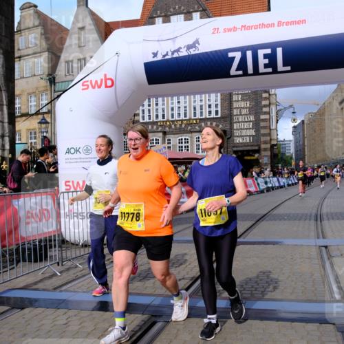13.09.2026 - 21. swb-Marathon Bremen Tim E. http://msf.ph/oto/10345861 13.09.2026 11:16:07 Ziel 10474, 10572, 10900, 11217, 11307, 11549, 11778, 11897, 11940, 12046, 12137 meine-sportfotos.de