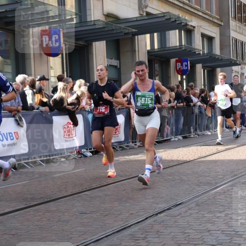 13.09.2026 - 21. swb-Marathon Bremen Strokosch-Dieckow http://msf.ph/oto/10345862 13.09.2026 13:29:57 Ziel 881, 1308, 1611, 1909, 1938, 2126, 2265, 2364, 2900, 4763, 5039, 5348, 5615, 6225, 6720, 6942, 6992, 6994, 7184, 7609, 7821, 7932, 7966, 8090, 8105, 8110, 8115, 8169, 8314, 8441, 8494, 9015, 9104, 9125, 9412, 9529, 109, 124, 454, 716, 1073, 1173, 1205, 1581, 1653, 1759, 1780, 1848, 1861, 2126, 2289, 3190, 3320, 3618, 3667, 3908, 4115, 4524, 4575, 4576, 5198, 5631, 6006, 6127, 6725, 7079, 7093, 7884, 8267, 8481, 8899, 9049 meine-sportfotos.de