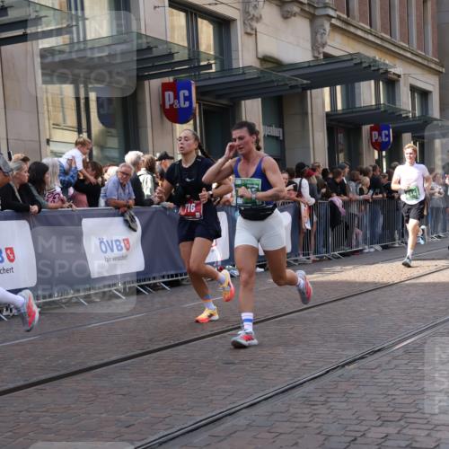 13.09.2026 - 21. swb-Marathon Bremen Strokosch-Dieckow http://msf.ph/oto/10345880 13.09.2026 13:29:58 Ziel 881, 1308, 1611, 1909, 1938, 2265, 2364, 2900, 3164, 4058, 4763, 5039, 5348, 5615, 6225, 6720, 6942, 6992, 6994, 7184, 7609, 7821, 7932, 7966, 8090, 8105, 8115, 8169, 8314, 8441, 8494, 9015, 9125, 9412, 9529, 109, 124, 454, 716, 1073, 1173, 1205, 1581, 1611, 1653, 1759, 1780, 1848, 1861, 2126, 2289, 3190, 3320, 3618, 3667, 3908, 4115, 4524, 4575, 4576, 5198, 5348, 5631, 6006, 6127, 6725, 7079, 7093, 7884, 8267, 8481, 8899, 9049 meine-sportfotos.de