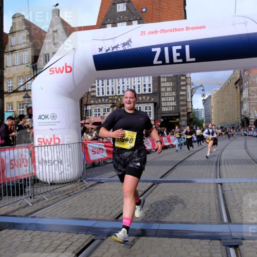 13.09.2026 - 21. swb-Marathon Bremen Tim E. http://msf.ph/oto/10345895 13.09.2026 11:16:11 Ziel 10474, 10572, 10665, 10900, 11217, 11307, 11549, 11613, 11778, 11897, 11940, 12046, 12306 meine-sportfotos.de