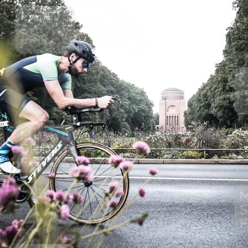 13.09.2026 - Stadtparktriathlon H.Heesch http://msf.ph/oto/10345912 13.09.2026 10:59:19 Radfahren 564, 614, 674 meine-sportfotos.de