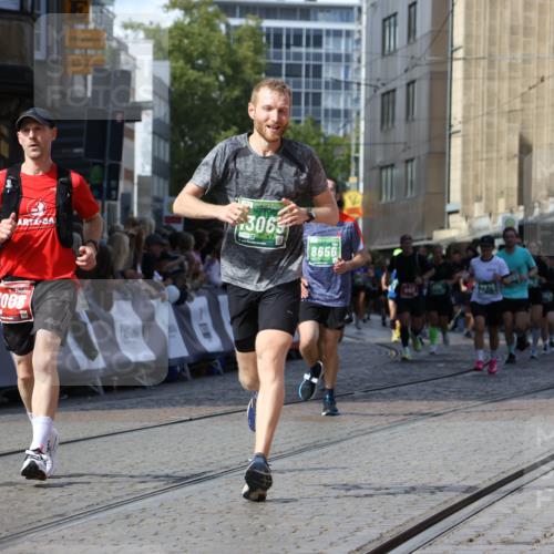 13.09.2026 - 21. swb-Marathon Bremen Strokosch-Dieckow http://msf.ph/oto/10345951 13.09.2026 13:27:57 Ziel 323, 440, 593, 857, 940, 1006, 1373, 1574, 1932, 2345, 2668, 2686, 3013, 3460, 3521, 3970, 4421, 4496, 4593, 5081, 5220, 5290, 5557, 5616, 6067, 6306, 7110, 7138, 7358, 8351, 9494, 9727, 13198, 1343, 3334, 5360, 6182, 7926, 8656, 9167, 9168, 9543, 9738, 9881, 13069 meine-sportfotos.de