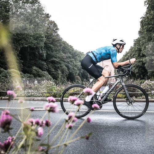 13.09.2026 - Stadtparktriathlon H.Heesch http://msf.ph/oto/10345959 13.09.2026 10:59:43 Radfahren 550, 629, 641, 646, 649 meine-sportfotos.de