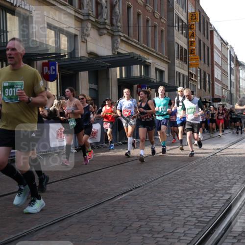 13.09.2026 - 21. swb-Marathon Bremen Strokosch-Dieckow http://msf.ph/oto/10345976 13.09.2026 13:30:04 Ziel 625, 881, 1067, 1909, 1938, 2265, 2364, 2900, 3163, 3164, 3425, 4058, 4415, 4425, 4748, 4763, 5506, 5615, 6988, 7184, 7821, 7966, 8090, 8105, 8116, 8117, 8169, 8314, 8441, 8494, 8762, 8878, 8966, 9011, 9015, 9108, 9412, 9529, 9695, 109, 454, 716, 1073, 1173, 1205, 1308, 1611, 1653, 1759, 1780, 1848, 1861, 2126, 3190, 3320, 3618, 3667, 3908, 4115, 4524, 4575, 5039, 5198, 5348, 5631, 6127, 6225, 6720, 6725, 7093, 8267, 8899, 9049 meine-sportfotos.de