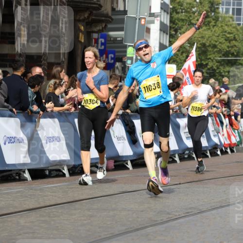 13.09.2026 - 21. swb-Marathon Bremen Strokosch-Dieckow http://msf.ph/oto/10345985 13.09.2026 10:52:59 Ziel 10193, 10339, 10652, 10734, 10812, 10827, 10906, 10958, 11002, 11109, 11144, 11350, 11362, 11597, 11604, 11605, 12338, 12361, 12399, 12439, 12533, 10284, 10585, 10714, 11012, 11282, 11575, 12170, 12369, 12398 meine-sportfotos.de