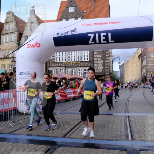 13.09.2026 - 21. swb-Marathon Bremen Tim E. http://msf.ph/oto/10345992 13.09.2026 11:16:15 Ziel 10474, 10665, 11217, 11307, 11549, 11613, 11778, 11897, 11940, 12046, 12306 meine-sportfotos.de