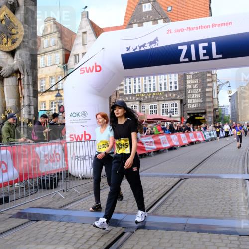 13.09.2026 - 21. swb-Marathon Bremen Tim E. http://msf.ph/oto/10346058 13.09.2026 11:16:20 Ziel 10474, 10665, 11081, 11139, 11217, 11549, 11613, 11768, 11940, 12046, 12151, 12306, 13508 meine-sportfotos.de