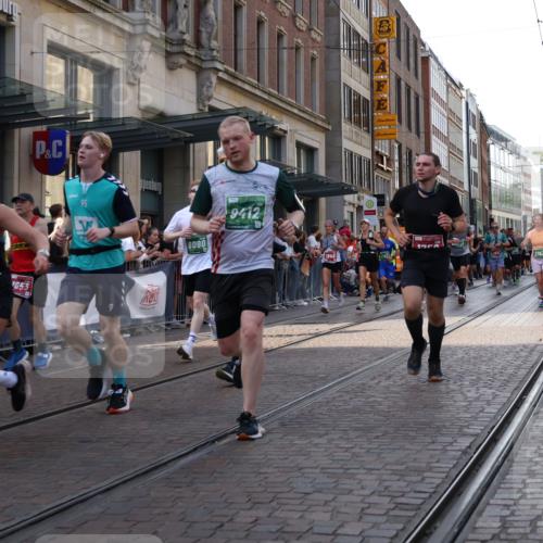 13.09.2026 - 21. swb-Marathon Bremen Strokosch-Dieckow http://msf.ph/oto/10346061 13.09.2026 13:30:06 Ziel 625, 881, 1067, 1909, 1938, 2265, 2364, 2900, 3163, 3164, 3425, 4058, 4206, 4332, 4415, 4425, 4748, 4763, 5506, 5551, 5615, 6347, 6988, 7184, 7253, 7567, 7645, 7821, 7966, 8090, 8105, 8116, 8117, 8169, 8314, 8441, 8494, 8762, 8878, 8966, 9011, 9015, 9108, 9412, 9529, 9695, 9825, 109, 454, 716, 1073, 1173, 1205, 1308, 1611, 1653, 1759, 1780, 1848, 1861, 2126, 3190, 3320, 3618, 3667, 3908, 4115, 4524, 4575, 5039, 5198, 5348, 5631, 6127, 6225, 6720, 7093, 8267, 8899, 9049 meine-sportfotos.de