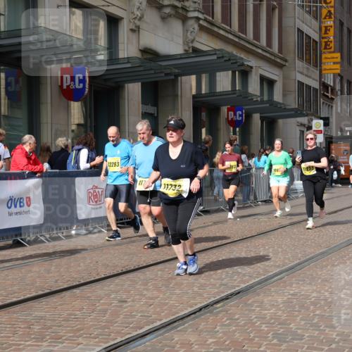 13.09.2026 - 21. swb-Marathon Bremen Strokosch-Dieckow http://msf.ph/oto/10346064 13.09.2026 11:10:01 Ziel 10002, 10169, 10361, 10362, 10706, 10719, 10791, 10890, 10963, 11080, 11382, 11725, 11732, 11933, 11957, 11982, 12117, 12207, 12227, 12293, 12454, 12550, 10299, 10435, 10645, 10696, 10737, 10751, 10990, 10991, 11119, 11383, 11437, 11441, 12449 meine-sportfotos.de