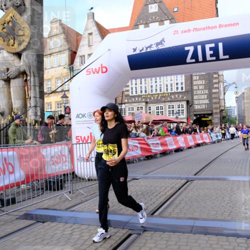 13.09.2026 - 21. swb-Marathon Bremen Tim E. http://msf.ph/oto/10346068 13.09.2026 11:16:20 Ziel 10474, 10665, 11081, 11139, 11217, 11549, 11613, 11768, 11940, 12046, 12151, 12306, 13508 meine-sportfotos.de