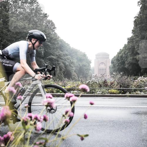 13.09.2026 - Stadtparktriathlon H.Heesch http://msf.ph/oto/10346085 13.09.2026 09:36:31 Radfahren 163, 178, 189, 192 meine-sportfotos.de