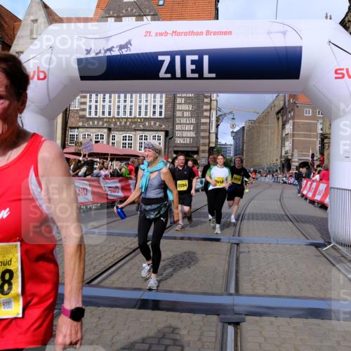 13.09.2026 - 21. swb-Marathon Bremen Tim E. http://msf.ph/oto/10346143 13.09.2026 11:16:32 Ziel 10242, 11026, 11081, 11139, 11181, 11200, 11264, 11385, 11448, 11573, 11768, 12057, 12151, 12539, 13508 meine-sportfotos.de