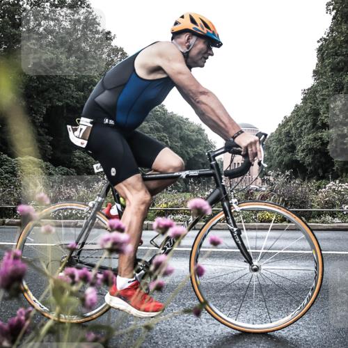 13.09.2026 - Stadtparktriathlon H.Heesch http://msf.ph/oto/10346174 13.09.2026 11:01:01 Radfahren 593, 622, 625, 647 meine-sportfotos.de