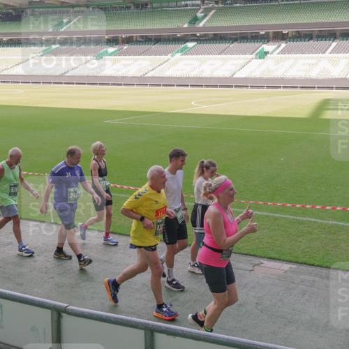 13.09.2026 - 21. swb-Marathon Bremen Michael Burmester http://msf.ph/oto/10346175 13.09.2026 13:34:08 Laufen im Stadion 155, 170, 193, 368, 428, 594, 679, 709, 765, 786, 787, 916, 1001, 1026, 1048, 1051, 1098, 1280, 1292, 1321, 1377, 1444, 1553, 1557, 1560, 1591, 1592, 1607, 1661, 1703, 1760, 1772, 1784, 1827, 1996, 2077, 2132, 2226, 2338, 2399, 2400, 2451, 2479, 2511, 2515, 2543, 2616, 2630, 2641, 2718, 2735, 2757, 2769, 2787, 2791, 2982, 3014, 3179, 3345, 3443, 3503, 3547, 3577, 3601, 3614, 3660, 3708, 3709, 3720, 3797, 3875, 3901, 3911, 3914, 3952, 4001, 4014, 5151 meine-sportfotos.de