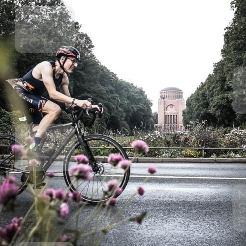 13.09.2026 - Stadtparktriathlon H.Heesch http://msf.ph/oto/10346199 13.09.2026 11:01:20 Radfahren 542, 676, 1798 meine-sportfotos.de