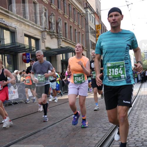 13.09.2026 - 21. swb-Marathon Bremen Strokosch-Dieckow http://msf.ph/oto/10346202 13.09.2026 13:30:11 Ziel 625, 881, 1067, 2265, 2369, 2452, 2723, 2900, 3163, 3164, 3425, 4058, 4206, 4332, 4342, 4415, 4425, 4748, 4757, 4763, 5506, 5551, 6134, 6347, 6523, 6988, 7253, 7567, 7645, 7821, 8090, 8105, 8116, 8117, 8169, 8314, 8494, 8762, 8878, 8966, 9011, 9015, 9108, 9412, 9692, 9695, 9699, 9825, 109, 454, 1173, 1205, 1308, 1611, 1653, 1759, 1780, 1848, 1909, 1938, 2126, 2364, 3190, 3667, 3908, 4524, 4575, 5039, 5198, 5348, 5615, 5631, 6225, 6720, 7093, 8267, 8899 meine-sportfotos.de