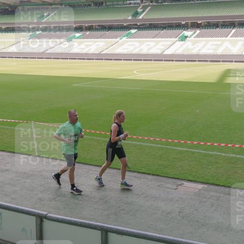 13.09.2026 - 21. swb-Marathon Bremen Michael Burmester http://msf.ph/oto/10346210 13.09.2026 13:34:12 Laufen im Stadion 155, 170, 193, 368, 428, 594, 679, 709, 765, 787, 916, 1001, 1026, 1048, 1051, 1098, 1280, 1292, 1321, 1444, 1553, 1557, 1560, 1591, 1592, 1607, 1661, 1703, 1760, 1772, 1784, 1827, 1992, 1996, 2077, 2132, 2226, 2338, 2399, 2400, 2451, 2479, 2511, 2515, 2543, 2616, 2630, 2641, 2718, 2735, 2757, 2787, 2791, 2982, 3014, 3179, 3191, 3345, 3443, 3503, 3547, 3577, 3601, 3614, 3660, 3708, 3709, 3720, 3797, 3875, 3901, 3904, 3911, 3914, 3952, 4001, 4014, 4500, 4561, 5151 meine-sportfotos.de