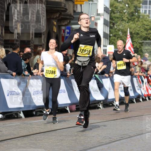 13.09.2026 - 21. swb-Marathon Bremen Strokosch-Dieckow http://msf.ph/oto/10346229 13.09.2026 10:53:01 Ziel 10193, 10339, 10652, 10734, 10812, 10827, 10906, 11002, 11038, 11109, 11144, 11350, 11362, 11597, 12338, 12361, 12399, 12439, 12533, 10284, 10448, 10585, 11012, 11282, 12170, 12398, 12461 meine-sportfotos.de