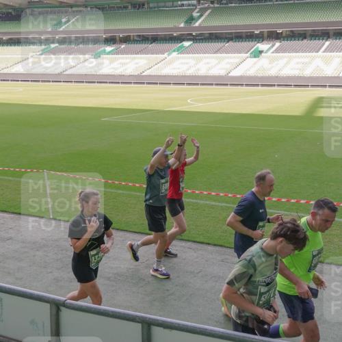 13.09.2026 - 21. swb-Marathon Bremen Michael Burmester http://msf.ph/oto/10346232 13.09.2026 13:34:14 Laufen im Stadion 155, 170, 193, 368, 428, 594, 679, 709, 765, 916, 1001, 1026, 1048, 1051, 1098, 1280, 1321, 1444, 1553, 1557, 1560, 1591, 1592, 1607, 1661, 1703, 1760, 1772, 1784, 1827, 1992, 1996, 2077, 2132, 2226, 2338, 2399, 2400, 2451, 2479, 2511, 2515, 2543, 2616, 2630, 2641, 2718, 2735, 2757, 2787, 2791, 2982, 3014, 3179, 3191, 3345, 3443, 3503, 3547, 3577, 3601, 3614, 3660, 3708, 3709, 3720, 3797, 3875, 3901, 3904, 3911, 3914, 3952, 4001, 4014, 4500, 4561, 5151 meine-sportfotos.de