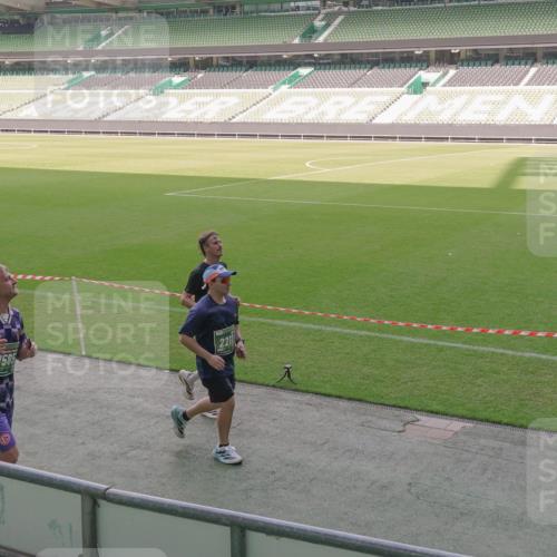 13.09.2026 - 21. swb-Marathon Bremen Michael Burmester http://msf.ph/oto/10346238 13.09.2026 13:34:16 Laufen im Stadion 155, 170, 193, 368, 428, 594, 679, 709, 765, 916, 1001, 1026, 1048, 1051, 1098, 1280, 1321, 1396, 1444, 1553, 1557, 1560, 1591, 1592, 1607, 1661, 1703, 1760, 1772, 1784, 1827, 1992, 1996, 2077, 2132, 2226, 2338, 2399, 2400, 2451, 2479, 2511, 2515, 2543, 2616, 2630, 2641, 2718, 2735, 2757, 2787, 2791, 2982, 3014, 3179, 3191, 3345, 3443, 3503, 3547, 3577, 3601, 3614, 3660, 3708, 3709, 3720, 3797, 3875, 3901, 3904, 3911, 3914, 3952, 4001, 4014, 4500, 4546, 4561, 5151 meine-sportfotos.de