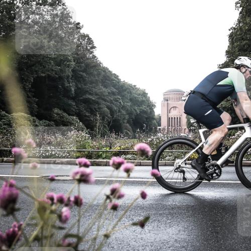 13.09.2026 - Stadtparktriathlon H.Heesch http://msf.ph/oto/10346239 13.09.2026 11:01:35 Radfahren 486, 510, 592, 698, 703 meine-sportfotos.de