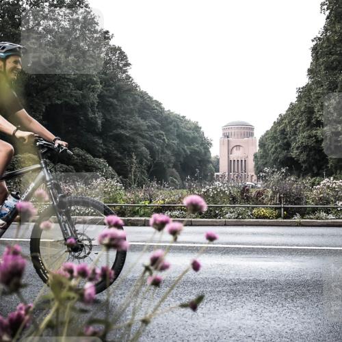 13.09.2026 - Stadtparktriathlon H.Heesch http://msf.ph/oto/10346278 13.09.2026 11:01:56 Radfahren 357, 494, 700 meine-sportfotos.de