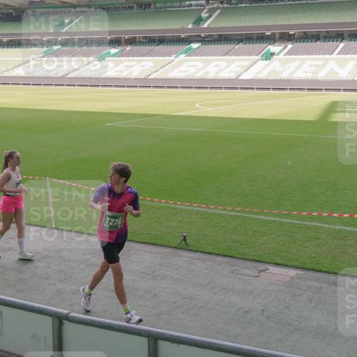 13.09.2026 - 21. swb-Marathon Bremen Michael Burmester http://msf.ph/oto/10346283 13.09.2026 13:34:23 Laufen im Stadion 155, 170, 193, 368, 428, 496, 594, 679, 709, 765, 916, 1001, 1026, 1048, 1051, 1098, 1280, 1321, 1396, 1444, 1553, 1557, 1560, 1607, 1661, 1703, 1760, 1772, 1784, 1827, 1965, 1992, 1996, 2077, 2132, 2226, 2335, 2338, 2399, 2400, 2451, 2479, 2511, 2515, 2543, 2641, 2718, 2735, 2757, 2787, 2791, 2982, 3179, 3191, 3345, 3443, 3503, 3547, 3577, 3601, 3614, 3660, 3708, 3709, 3720, 3797, 3875, 3904, 3911, 3914, 3952, 4001, 4014, 4500, 4546, 4561, 5151 meine-sportfotos.de