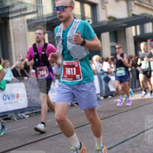 13.09.2026 - 21. swb-Marathon Bremen Strokosch-Dieckow http://msf.ph/oto/10346291 13.09.2026 13:30:13 Ziel 625, 800, 834, 1067, 1926, 2265, 2369, 2452, 2723, 2900, 3163, 3164, 3425, 4058, 4206, 4332, 4342, 4415, 4425, 4748, 4757, 5506, 5551, 6134, 6343, 6347, 6523, 6988, 7253, 7567, 7645, 7821, 8090, 8105, 8116, 8117, 8169, 8314, 8494, 8762, 8878, 8966, 9011, 9015, 9108, 9412, 9692, 9695, 9699, 9825, 13090, 109, 454, 881, 1173, 1205, 1308, 1611, 1653, 1759, 1780, 1848, 1909, 1938, 2126, 2364, 3190, 3908, 4524, 4763, 5039, 5198, 5348, 5615, 5631, 6225, 6720, 8267 meine-sportfotos.de