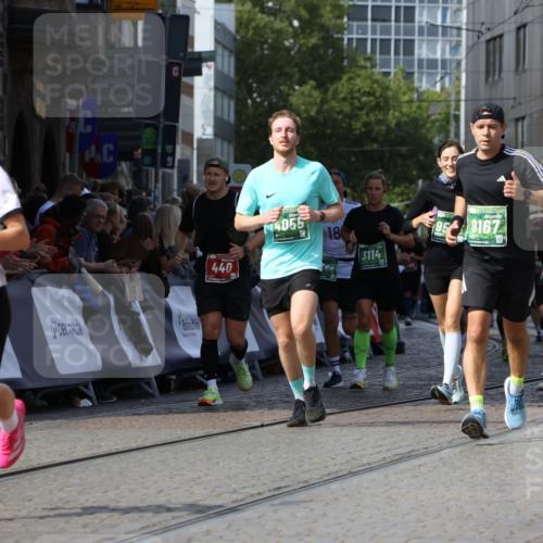 13.09.2026 - 21. swb-Marathon Bremen Strokosch-Dieckow http://msf.ph/oto/10346300 13.09.2026 13:28:05 Ziel 440, 534, 762, 857, 1456, 1932, 2686, 3013, 3135, 3460, 3576, 3970, 4106, 4133, 4265, 4421, 4496, 4593, 4744, 5081, 5462, 5557, 6067, 6468, 6522, 7042, 7138, 7358, 8351, 9067, 9494, 9727, 13198, 1460, 2977, 3114, 3334, 4506, 5250, 5360, 5889, 6182, 7926, 9167, 9168, 9543, 9738, 9881 meine-sportfotos.de
