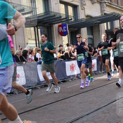 13.09.2026 - 21. swb-Marathon Bremen Strokosch-Dieckow http://msf.ph/oto/10346308 13.09.2026 13:30:14 Ziel 625, 800, 834, 1067, 1926, 2265, 2369, 2452, 2723, 2900, 3163, 3164, 3425, 4058, 4206, 4332, 4342, 4415, 4425, 4748, 4757, 5506, 5551, 6134, 6343, 6347, 6523, 6988, 7253, 7567, 7645, 7821, 8090, 8105, 8116, 8117, 8169, 8314, 8494, 8762, 8878, 8966, 9011, 9015, 9108, 9412, 9692, 9695, 9699, 9825, 13090, 881, 1205, 1308, 1611, 1653, 1759, 1780, 1848, 1909, 1938, 2126, 2364, 3190, 3908, 4763, 5039, 5198, 5348, 5615, 5631, 6225, 6720 meine-sportfotos.de