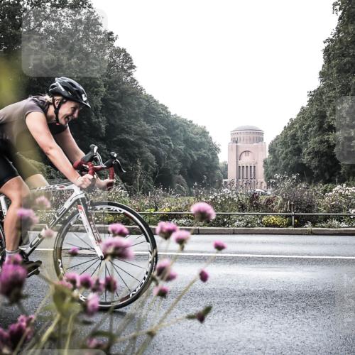 13.09.2026 - Stadtparktriathlon H.Heesch http://msf.ph/oto/10346310 13.09.2026 11:02:13 Radfahren  meine-sportfotos.de