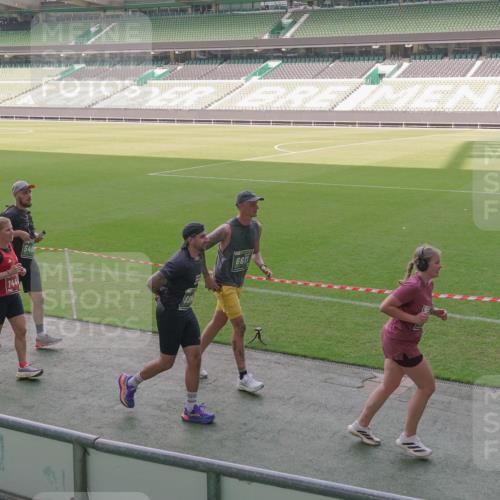 13.09.2026 - 21. swb-Marathon Bremen Michael Burmester http://msf.ph/oto/10346319 13.09.2026 13:34:29 Laufen im Stadion 155, 170, 193, 368, 428, 462, 496, 594, 679, 709, 765, 916, 1001, 1026, 1048, 1051, 1098, 1280, 1321, 1396, 1444, 1553, 1557, 1560, 1607, 1661, 1703, 1760, 1772, 1784, 1827, 1965, 1992, 1996, 2077, 2132, 2226, 2335, 2338, 2399, 2400, 2451, 2479, 2511, 2515, 2543, 2641, 2718, 2735, 2757, 2787, 2791, 2894, 2982, 3179, 3191, 3345, 3443, 3503, 3547, 3577, 3614, 3660, 3708, 3709, 3720, 3797, 3875, 3904, 3911, 3914, 3952, 4001, 4014, 4500, 4546, 4561, 5151 meine-sportfotos.de