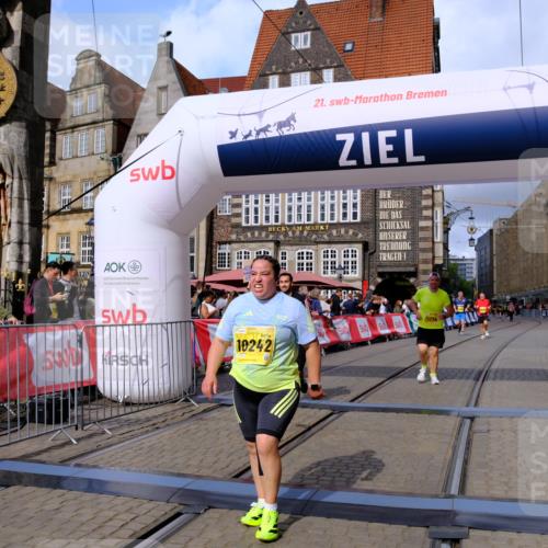 13.09.2026 - 21. swb-Marathon Bremen Tim E. http://msf.ph/oto/10346324 13.09.2026 11:16:43 Ziel 10242, 11181, 11200, 11264, 11274, 11385, 11448, 11573, 12057, 12102, 12539 meine-sportfotos.de