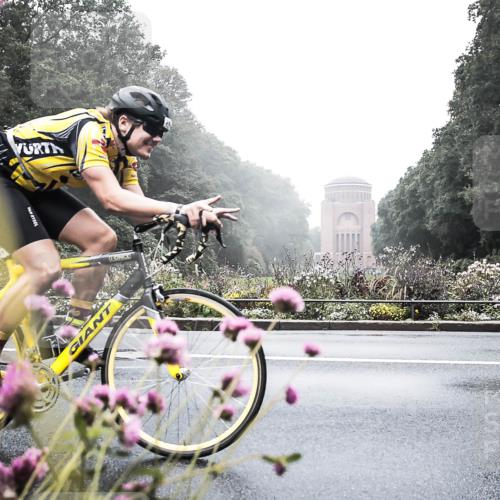 13.09.2026 - Stadtparktriathlon H.Heesch http://msf.ph/oto/10346342 13.09.2026 09:48:27 Radfahren 211 meine-sportfotos.de