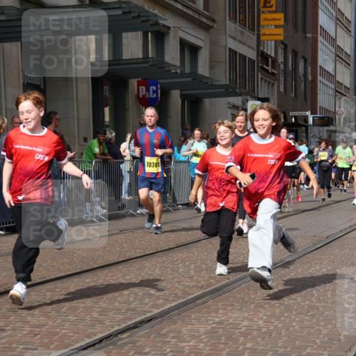 13.09.2026 - 21. swb-Marathon Bremen Strokosch-Dieckow http://msf.ph/oto/10346350 13.09.2026 11:10:09 Ziel 10002, 10169, 10247, 10361, 10362, 10422, 10706, 10719, 10768, 10791, 10890, 10963, 11080, 11283, 11298, 11300, 11382, 11725, 11736, 11957, 11982, 12183, 12227, 12293, 12454, 12550, 10299, 10435, 10645, 10737, 10751, 10963, 11119, 11383, 11437, 11441, 11732, 11933, 12117, 12207, 12293 meine-sportfotos.de