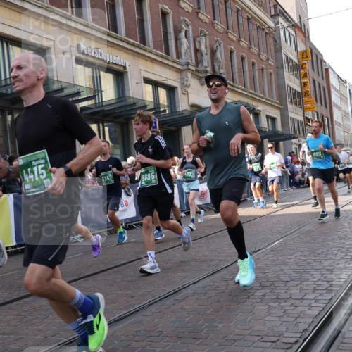13.09.2026 - 21. swb-Marathon Bremen Strokosch-Dieckow http://msf.ph/oto/10346355 13.09.2026 13:30:15 Ziel 625, 800, 834, 1067, 1771, 1926, 2265, 2369, 2452, 2723, 2900, 2985, 3163, 3164, 3425, 4058, 4206, 4332, 4342, 4415, 4425, 4748, 4757, 4920, 5506, 5551, 6134, 6343, 6347, 6523, 6988, 7012, 7253, 7567, 7645, 7821, 8090, 8105, 8116, 8117, 8169, 8314, 8494, 8762, 8878, 8966, 9011, 9108, 9412, 9692, 9695, 9699, 9825, 13090, 881, 1205, 1308, 1611, 1653, 1759, 1780, 1848, 1909, 1938, 2126, 2364, 3190, 4763, 5039, 5198, 5348, 5615, 5631, 6225, 6720 meine-sportfotos.de