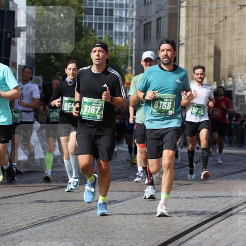 13.09.2026 - 21. swb-Marathon Bremen Strokosch-Dieckow http://msf.ph/oto/10346383 13.09.2026 13:28:06 Ziel 440, 488, 534, 762, 857, 1456, 1932, 2686, 3013, 3135, 3460, 3576, 3970, 4106, 4133, 4265, 4421, 4496, 4593, 4744, 5462, 5557, 6067, 6468, 6522, 7042, 7138, 7358, 8351, 9067, 9494, 9727, 13198, 178, 210, 1460, 2047, 2977, 3114, 3334, 3597, 4506, 5250, 5360, 5889, 6182, 9167, 9168, 9543, 9738, 9881 meine-sportfotos.de