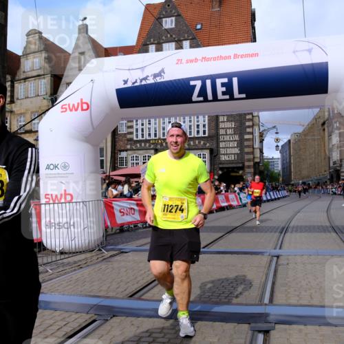 13.09.2026 - 21. swb-Marathon Bremen Tim E. http://msf.ph/oto/10346389 13.09.2026 11:16:47 Ziel 10242, 11274, 12057, 12102, 12158 meine-sportfotos.de