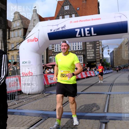 13.09.2026 - 21. swb-Marathon Bremen Tim E. http://msf.ph/oto/10346401 13.09.2026 11:16:47 Ziel 10242, 11274, 12057, 12102, 12158 meine-sportfotos.de