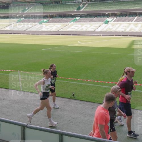 13.09.2026 - 21. swb-Marathon Bremen Michael Burmester http://msf.ph/oto/10346429 13.09.2026 13:34:47 Laufen im Stadion 170, 193, 368, 428, 462, 496, 594, 679, 709, 765, 916, 1026, 1048, 1098, 1280, 1321, 1396, 1444, 1553, 1557, 1560, 1607, 1661, 1703, 1760, 1772, 1784, 1827, 1965, 1974, 1977, 1992, 1996, 2335, 2338, 2399, 2400, 2451, 2479, 2511, 2515, 2543, 2641, 2650, 2718, 2735, 2757, 2787, 2791, 2894, 2982, 3090, 3179, 3191, 3345, 3406, 3443, 3503, 3547, 3577, 3614, 3660, 3708, 3709, 3720, 3875, 3904, 3911, 3914, 3952, 4001, 4014, 4200, 4290, 4500, 4546, 4561, 4880, 4967, 5151, 5818 meine-sportfotos.de