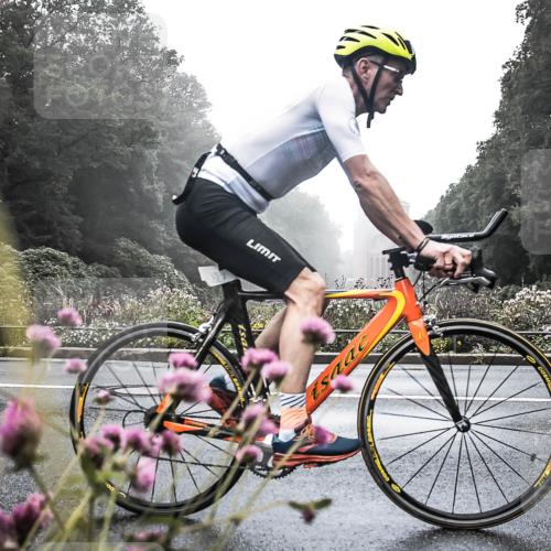 13.09.2026 - Stadtparktriathlon H.Heesch http://msf.ph/oto/10346438 13.09.2026 09:51:03 Radfahren 217, 227, 239, 285 meine-sportfotos.de