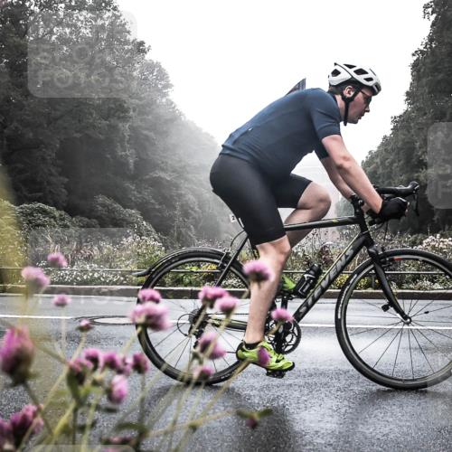 13.09.2026 - Stadtparktriathlon H.Heesch http://msf.ph/oto/10346447 13.09.2026 09:51:04 Radfahren 217, 227, 239, 285 meine-sportfotos.de