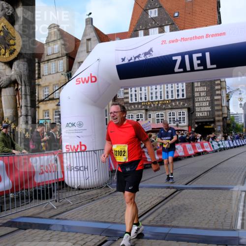 13.09.2026 - 21. swb-Marathon Bremen Tim E. http://msf.ph/oto/10346476 13.09.2026 11:16:52 Ziel 10242, 11274, 12102, 12158 meine-sportfotos.de