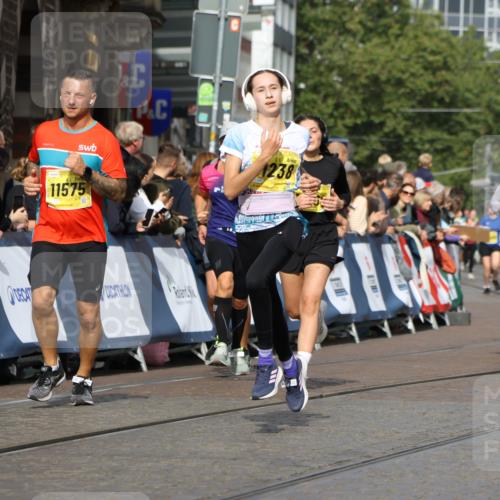 13.09.2026 - 21. swb-Marathon Bremen Strokosch-Dieckow http://msf.ph/oto/10346487 13.09.2026 10:53:08 Ziel 10193, 10304, 10339, 10652, 10734, 10827, 10863, 10906, 11002, 11038, 11144, 11362, 11386, 11597, 11766, 12019, 12338, 12399, 10448, 10585, 10757, 10780, 11012, 11168, 11379, 12040, 12170, 12275, 12461 meine-sportfotos.de