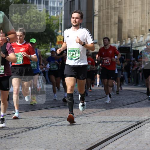13.09.2026 - 21. swb-Marathon Bremen Strokosch-Dieckow http://msf.ph/oto/10346499 13.09.2026 13:28:09 Ziel 440, 488, 534, 762, 1456, 1932, 2686, 3013, 3135, 3480, 3576, 3970, 4106, 4133, 4265, 4496, 4593, 4744, 5462, 6067, 6468, 6522, 7042, 7138, 7358, 8188, 8351, 9067, 9145, 9494, 9727, 13069, 13198, 178, 210, 1380, 1460, 2047, 2977, 3114, 3294, 3334, 3597, 4506, 5250, 5360, 5889, 6182, 8429, 8570, 9064, 9543, 9549, 9738 meine-sportfotos.de