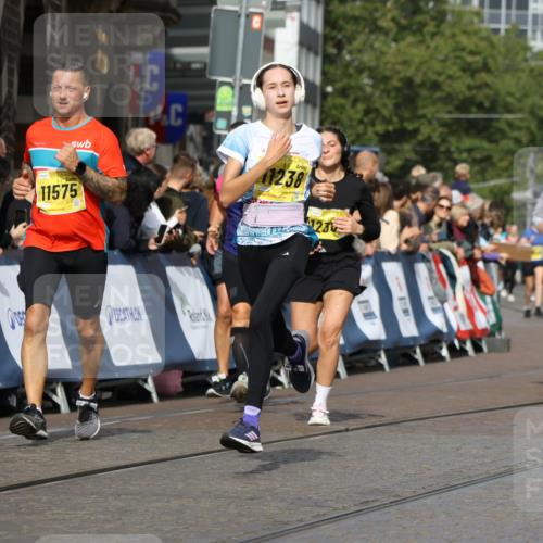 13.09.2026 - 21. swb-Marathon Bremen Strokosch-Dieckow http://msf.ph/oto/10346501 13.09.2026 10:53:08 Ziel 10193, 10304, 10339, 10652, 10734, 10827, 10863, 10906, 11002, 11038, 11144, 11362, 11386, 11597, 11766, 12019, 12338, 12399, 10448, 10585, 10757, 10780, 11012, 11168, 11379, 12040, 12170, 12275, 12461 meine-sportfotos.de