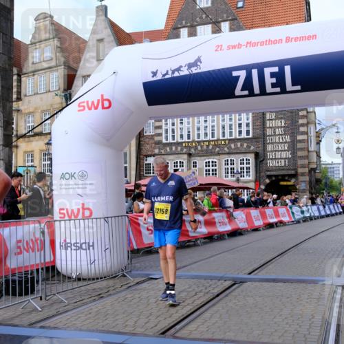 13.09.2026 - 21. swb-Marathon Bremen Tim E. http://msf.ph/oto/10346508 13.09.2026 11:16:54 Ziel 11274, 12102, 12158 meine-sportfotos.de