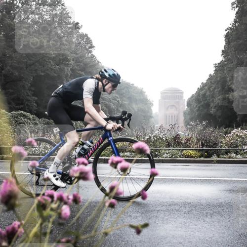 13.09.2026 - Stadtparktriathlon H.Heesch http://msf.ph/oto/10346513 13.09.2026 09:51:50 Radfahren 247, 258, 333 meine-sportfotos.de