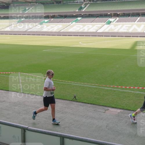 13.09.2026 - 21. swb-Marathon Bremen Michael Burmester http://msf.ph/oto/10346537 13.09.2026 13:35:02 Laufen im Stadion 170, 193, 368, 428, 462, 496, 657, 679, 709, 916, 1026, 1048, 1098, 1280, 1321, 1396, 1444, 1553, 1557, 1560, 1607, 1661, 1703, 1726, 1760, 1772, 1784, 1827, 1965, 1974, 1977, 1992, 1996, 2335, 2338, 2451, 2479, 2511, 2515, 2543, 2578, 2641, 2650, 2735, 2757, 2787, 2789, 2791, 2894, 3090, 3179, 3191, 3345, 3406, 3443, 3472, 3503, 3547, 3555, 3577, 3660, 3708, 3709, 3720, 3801, 3875, 3904, 3911, 3914, 4001, 4014, 4200, 4290, 4500, 4546, 4561, 4880, 4967, 5000, 5151, 5818 meine-sportfotos.de