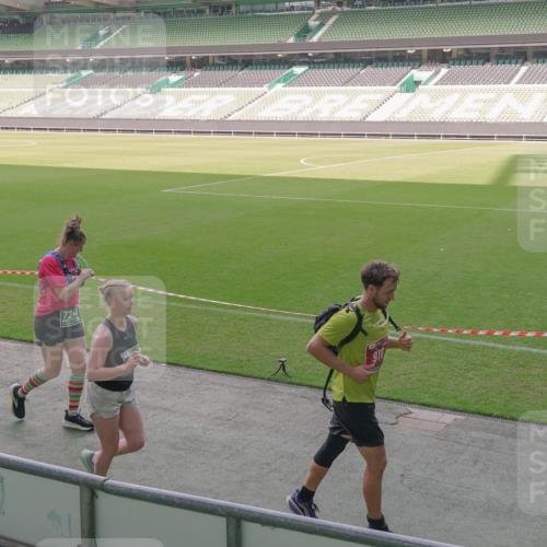 13.09.2026 - 21. swb-Marathon Bremen Michael Burmester http://msf.ph/oto/10346554 13.09.2026 13:35:06 Laufen im Stadion 170, 193, 368, 428, 462, 496, 657, 679, 709, 916, 1026, 1048, 1098, 1280, 1321, 1396, 1432, 1444, 1553, 1557, 1560, 1607, 1661, 1703, 1726, 1772, 1784, 1827, 1965, 1974, 1977, 1992, 1996, 2335, 2338, 2451, 2479, 2511, 2543, 2578, 2641, 2650, 2735, 2757, 2787, 2789, 2791, 2894, 3090, 3179, 3191, 3345, 3406, 3472, 3503, 3547, 3555, 3577, 3660, 3708, 3709, 3720, 3801, 3875, 3904, 3914, 4001, 4014, 4200, 4290, 4500, 4546, 4561, 4880, 4967, 5000, 5151, 5818 meine-sportfotos.de